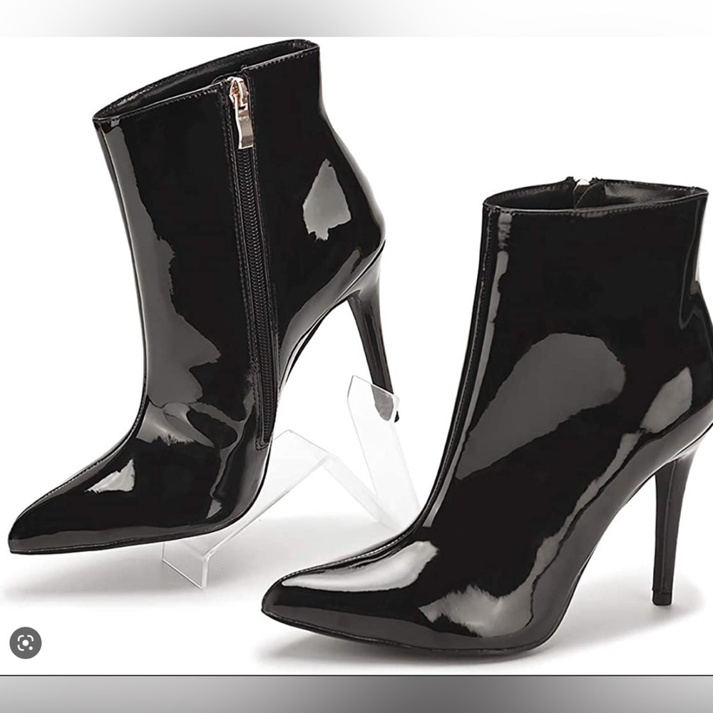 Azelea Wang pointy toe patent leather bootie